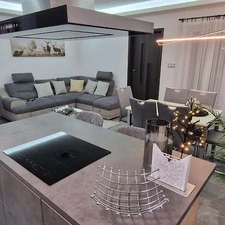 Vendeghaz Villa *